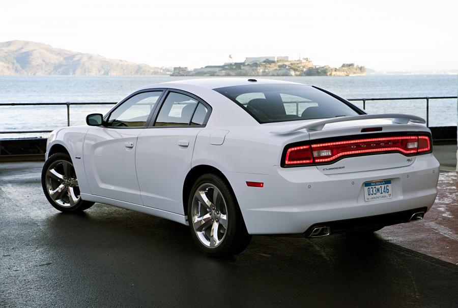  Dodge Charger 2011 года  (фото 73 из 87)